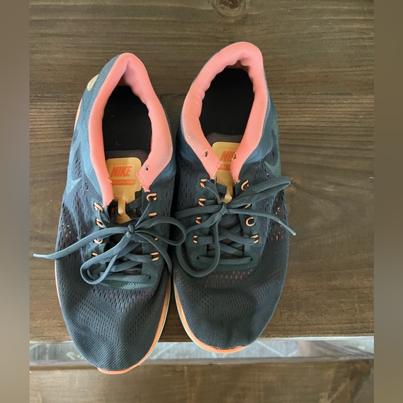Nike Flex 2016 Run Shoes, Size 10 - Picture 3 of 8